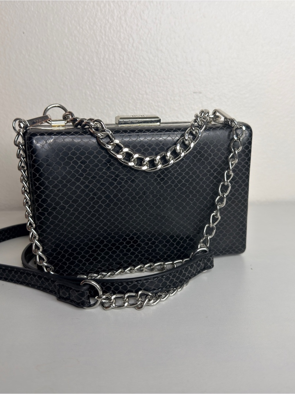 BCBGMaxAzria Black Textured Chain-Handle Box Clutch Whimsy goth